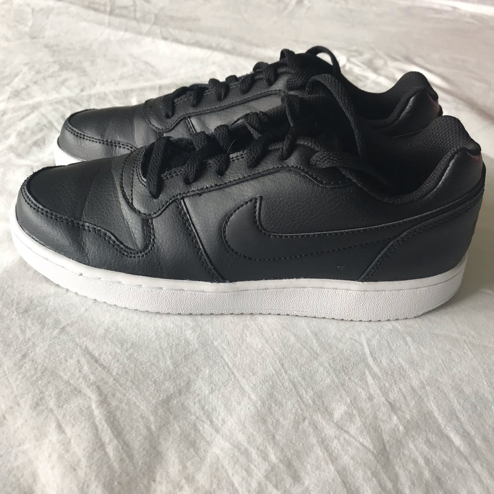 Black nike ebernon low sneakers (skate)